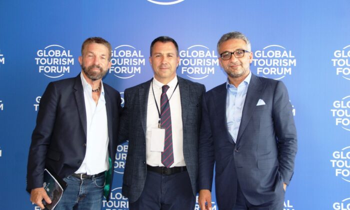 Dünyaca ünlü yönetmen Bobby Roth, Türkiye’de çekilecek en güzel filmin romantik gerilim olacağını söyledi