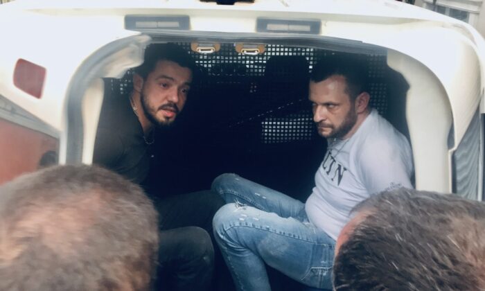 Dur ihtarına uymayan sürücü, ablukaya alınarak yakalandı