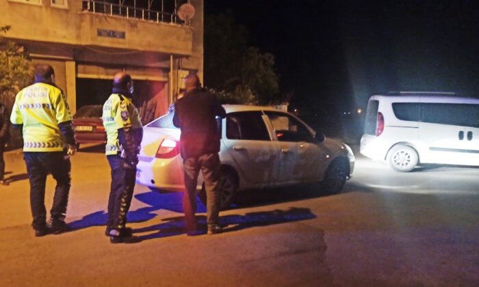 ’Dur’ ihtarına uymayan sürücü bekçiye çarptı