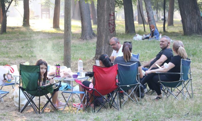 Edirne’de vatandaşlar piknik alanlarına akın etti
