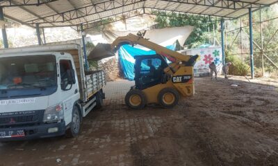 Efeler Belediyesi, sel felaketinin yaralarını sarıyor