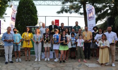 Efeler Belediyesi Tenis Turnuvası ödülleri sahiplerini buldu