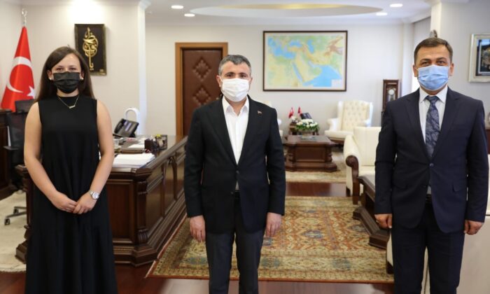 Eğitim kurumundan Vali Atay’a ziyaret