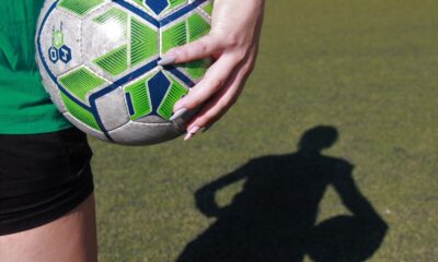 Ellerde oje, ayaklarda krampon