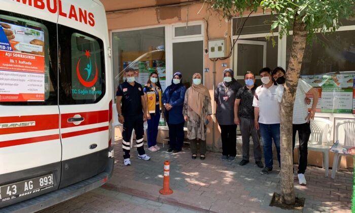 Emet ilçe merkezinde randevusuz aşı