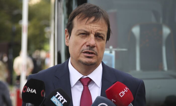 Ergin Ataman: “Böylesine anlamlı bir kupayı Gazi Mustafa Kemal Atatürk’e getirmiş olmaktan büyük onur duyuyorum”