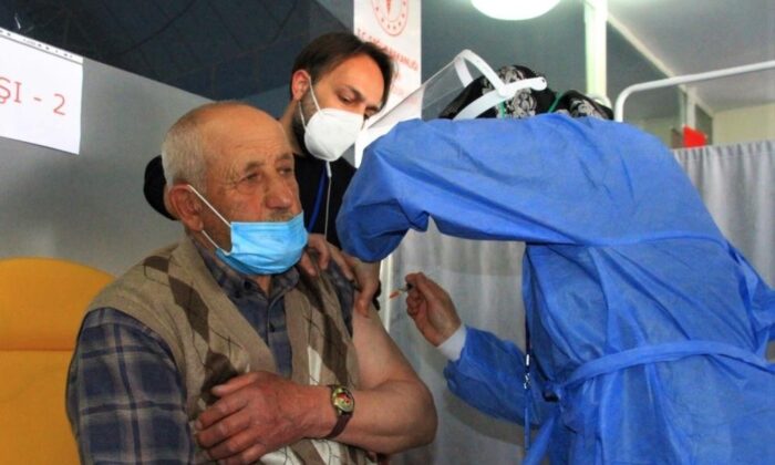 Erzincan’da 93 bin 632 kişi aşılandı