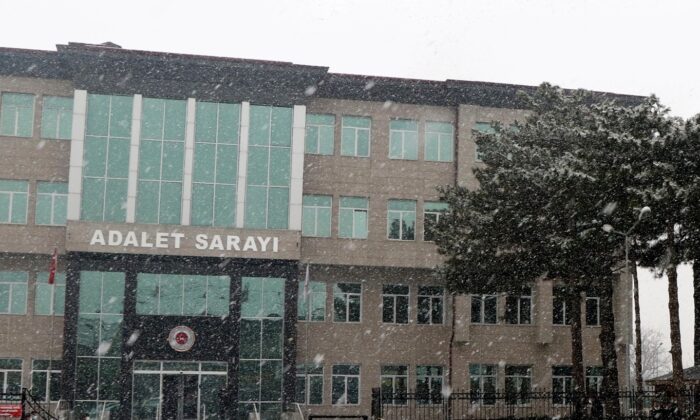 Erzincan’ın da aralarında bulunduğu 13 ilde FETÖ şüphelisi 23 kişi hakkında yakalama kararı verildi