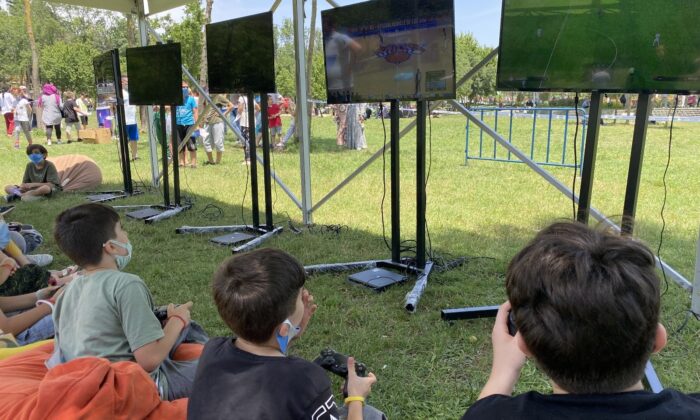 Esenler’de e-spor şenliği başladı