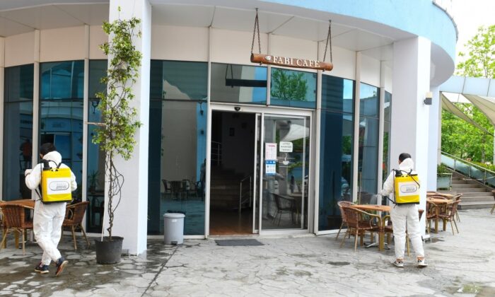 Esenyurt’ta toplu kullanım alanları dezenfekte edildi