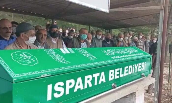 Eski kayınbiraderi tarafından öldürülen avukat toprağa verildi