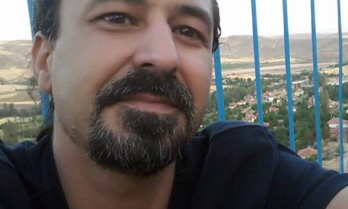 Evinde ölü bulundu