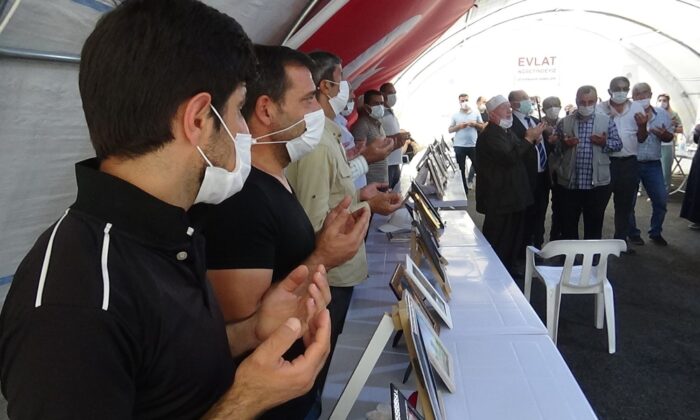 Evlat nöbeti tutanlara gönülleri ile destek oldular