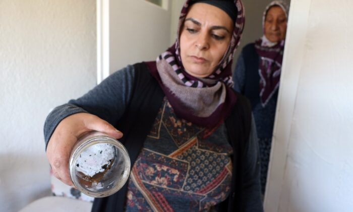 Evlerini akrepler bastı, hayatları kabusa döndü