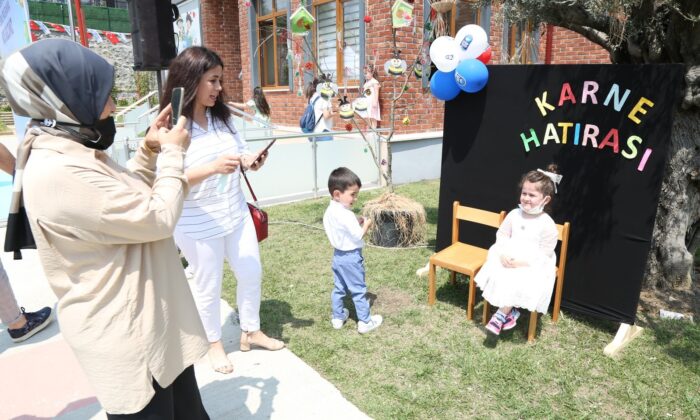 Eyüpsultan Belediyesi Anaokulu’nda mezuniyet coşkusu