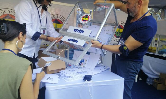 Fenerbahçe’de oy sayımı başladı