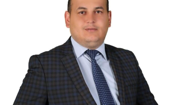 Finike Kum Mahallesi muhtarı Süleyman Çetiner oldu