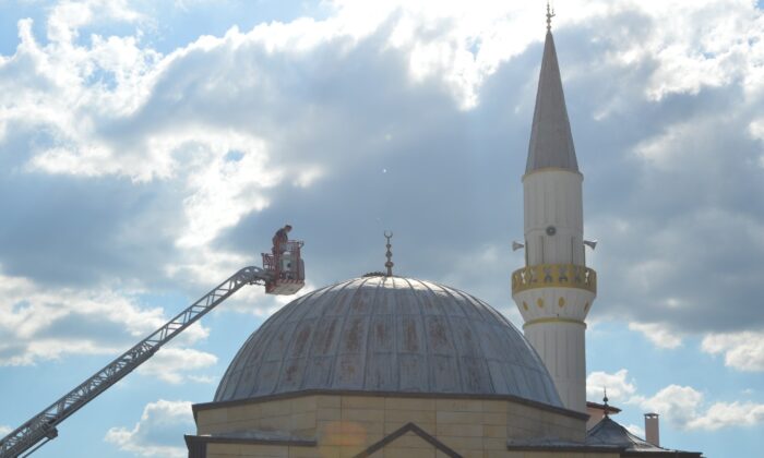Fırtınada yuvasız kaldı, imdadına ekipler yetişti