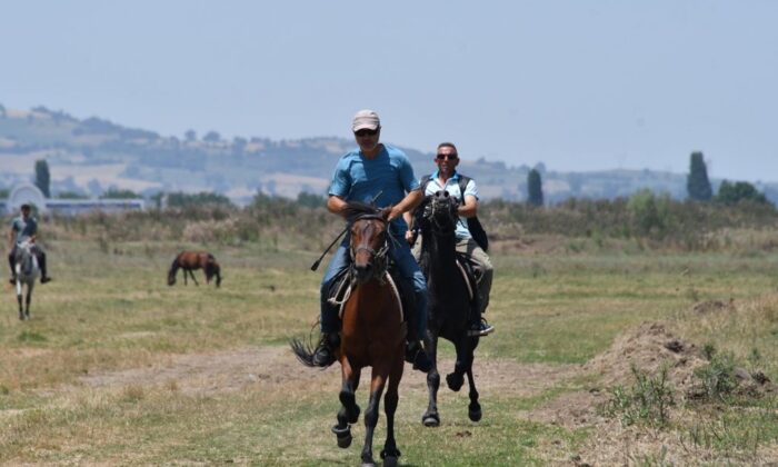 Geleneksel Susurluk Rahvan At yarışmaları yapıldı