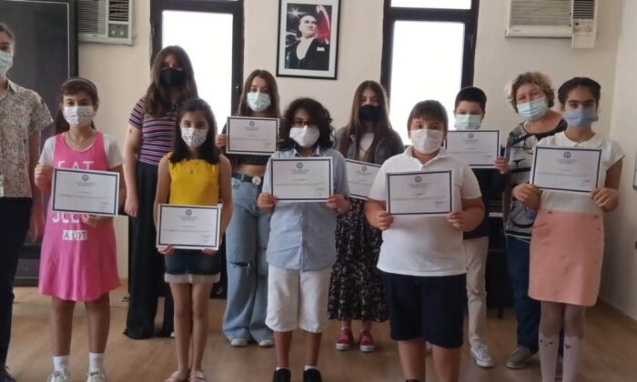 Genç yeteneklerden piyano dinletisi gerçekleşti