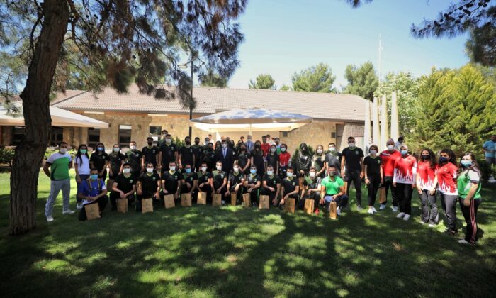 Gençlerden Başkan Fadıloğlu’na teşekkür