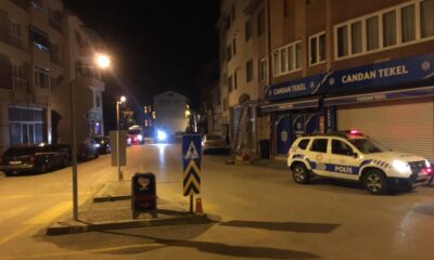 Gençlerin bıçaklı kavgasında kan aktı