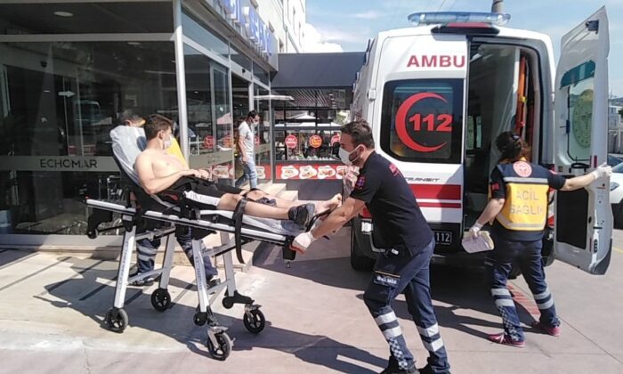 Gençlerin motosiklet macerası hastanede bitti