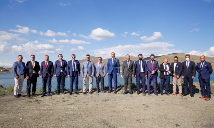 Gençlik ve Spor Bakanlığı heyetinden Rektör Türkmen’e ziyaret