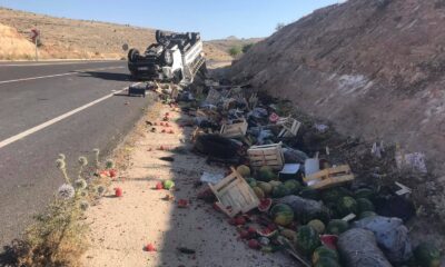 Gercüş’te lastiği patlayan kamyonet takla attı: 3 ağır yaralı
