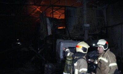 Geri dönüşüm fabrikası alev alev yandı