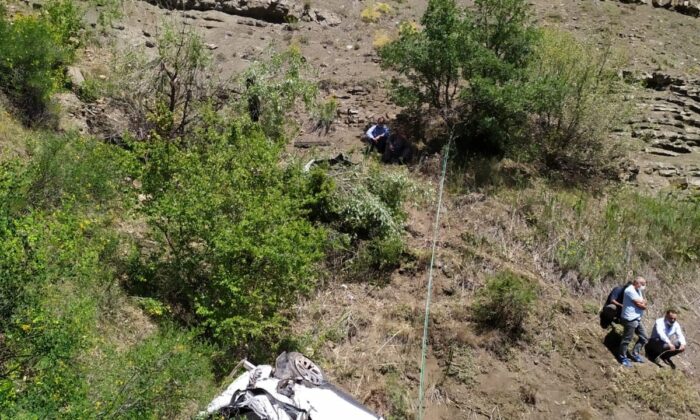 Giresun’da otomobil uçuruma yuvarlandı: 2 ölü, 2 yaralı