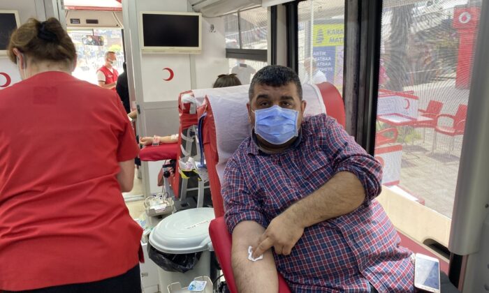 Gönüllü kan bağışında bulundular hayat kurtardılar