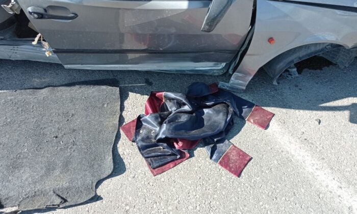 Güle oynaya gittiler, dönüş yolunda kaza yaptılar