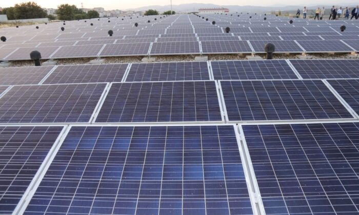 Güneş enerjisi ile 2 milyon lira tasarruf sağlayacaklar