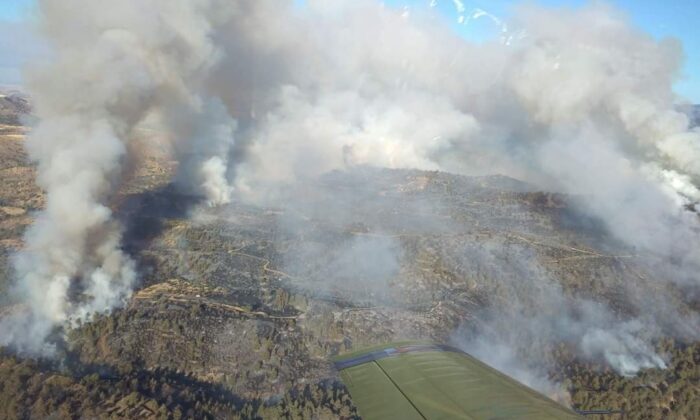 Güney Kıbrıs’ta korkutan yangın