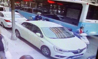 Güpegündüz kuryenin motosikletini çaldı