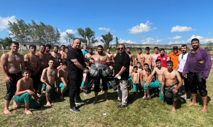 Güreşçiler Kırkpınar’a hazırlanıyor