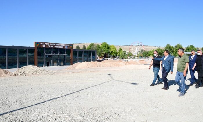 Gürkan, fuar alanındaki yeni yol çalışmalarını inceledi