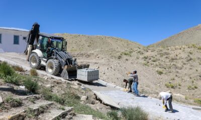 Gürpınar Belediyesi Kaymakam Kadir Çakır Çeşmesini yeniliyor