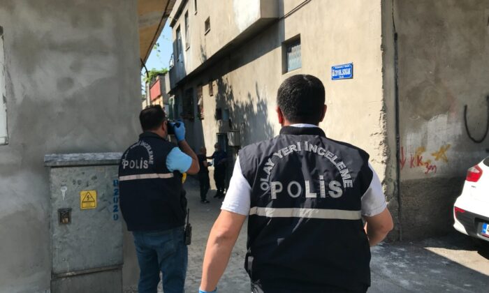 Gürültü yapan inşaat işçilerine tüfekle ateş etti