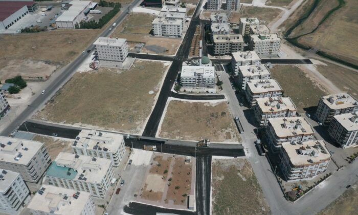 Haliliye Belediyesi’nden kırsal ve merkezde asfalt atağı