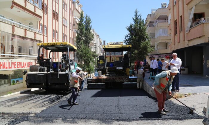 Haliliye’de asfalt çalışması sürüyor