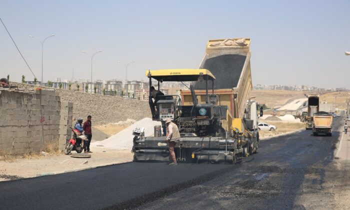 Haliliye’de asfaltlama çalışmaları sürüyor