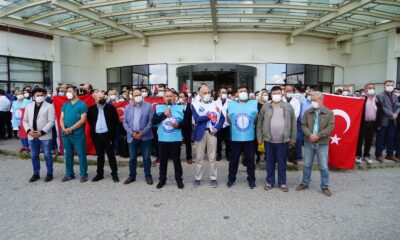 Hasta yakını muayene sırasında doktora saldırdı