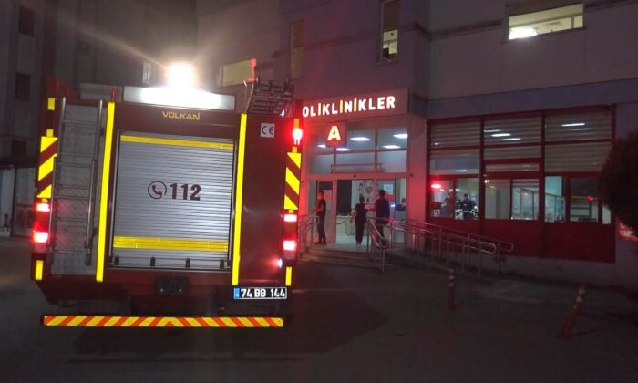 Hastanede yangın paniği yaşandı, 21 hasta farklı servislere tahliye edildi