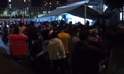 Hastanelerde gece aşı kuyrukları oluştu