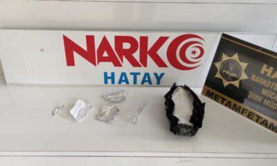 Hatay’da bir otomobilde 214 gram metamfetamin ele geçirildi