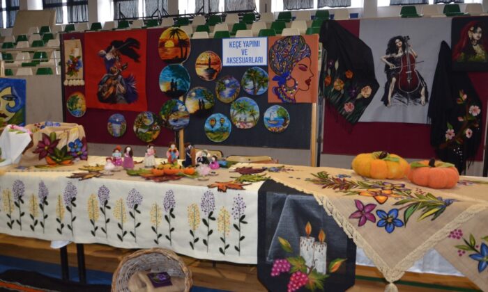 Hayat boyu öğrendikleri açılan sergiyle taçlandı