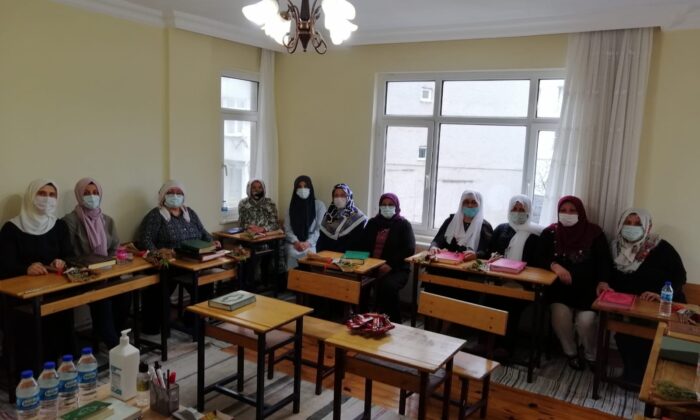 Hayat Boyu Öğrenme kursunda 12 hatim