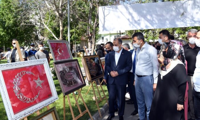 Hayat Boyu Öğrenme sergisi açıldı